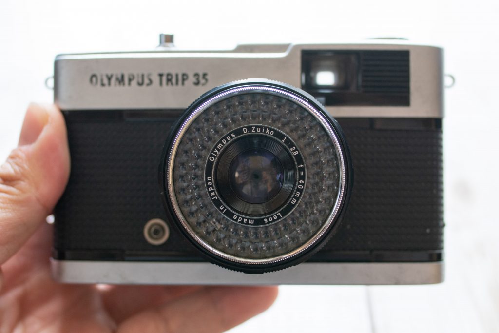 OLYMPUS TRIP35（トリップ35）」徹底レビュー！使い方は簡単、気軽に