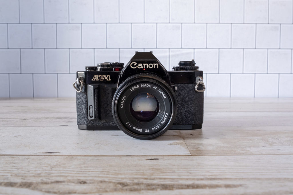 売れ筋がひ！ Canon フルセット！ フィルムカメラ AV-1 フィルムカメラ