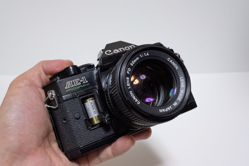 Canon AE-1プログラム」は誰でも簡単に撮れるフィルムカメラ【使い方 